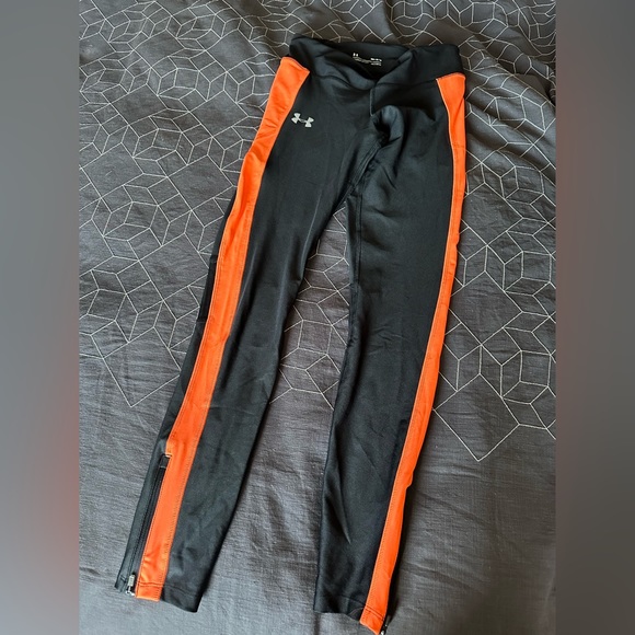 UNDER ARMOUR WOMEN'S HEATGEAR COMPRESSION LEGGINGS BLACK /ORANGE - Picture 2 of 12